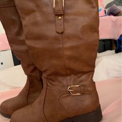 Brown Boots Sz.5.5