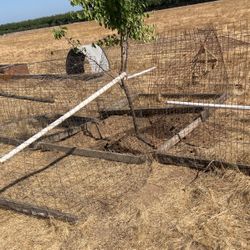 Chicken Coops Cage, Etc…Low Price