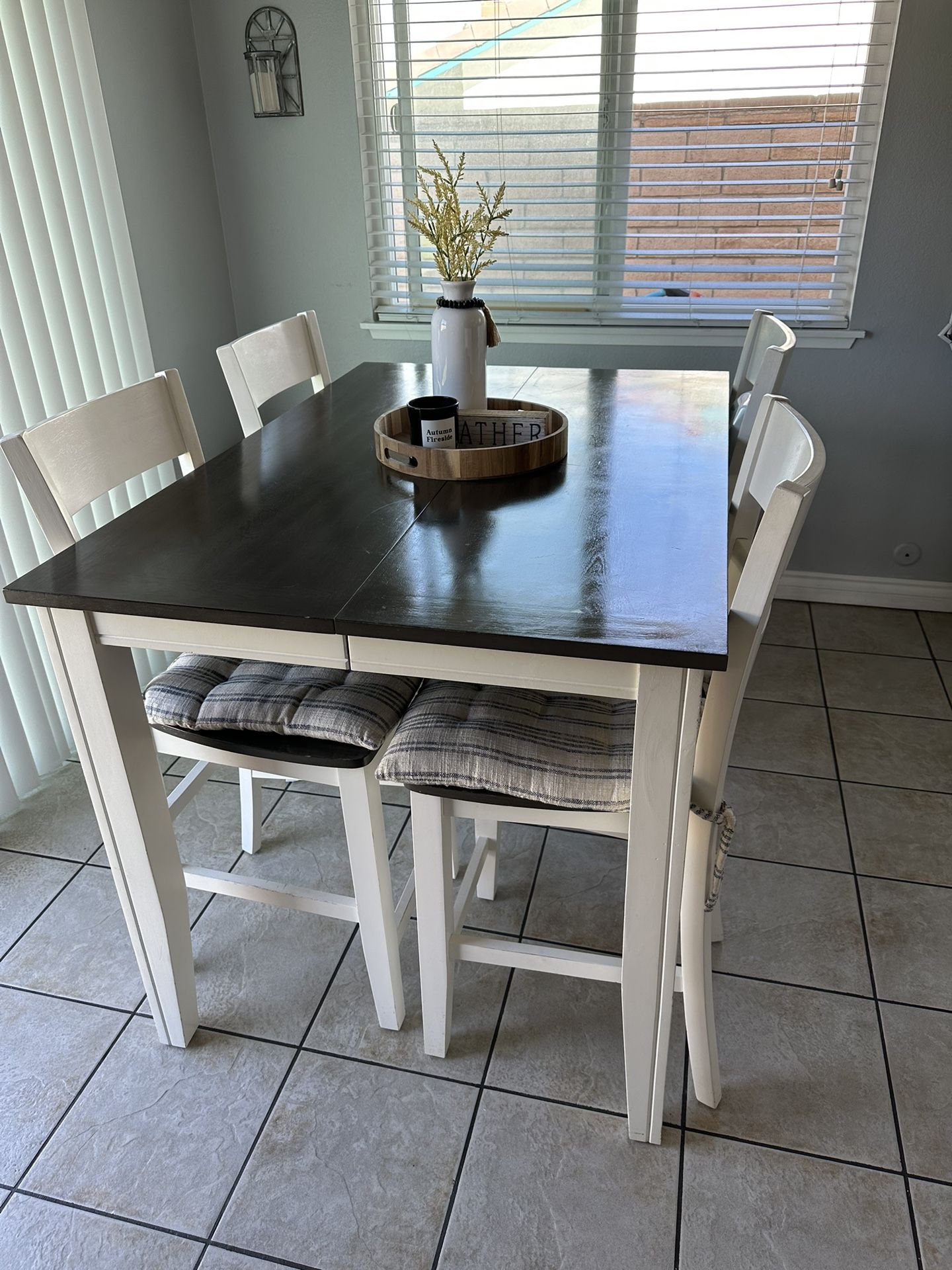 Blake White & Gray 5 Piece Counter Set