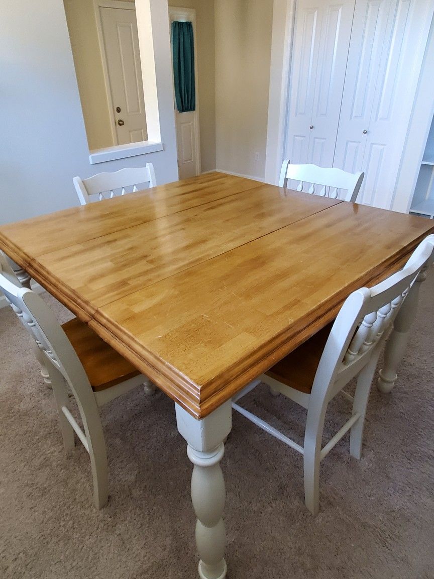 Pub Table & Chairs for Sale in Puyallup, WA OfferUp