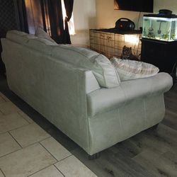 Couch /Sofa
