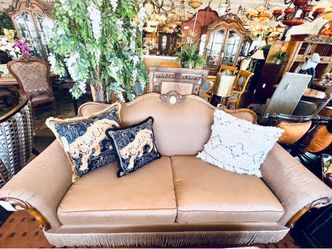 AICO By Michael Amini CORTINA Loveseat