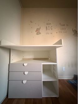 Changing Table with drawers- changing pad included