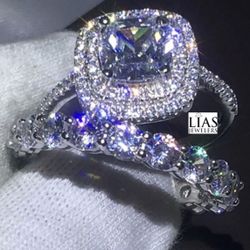 New 18k White Gold Wedding Ring Set 