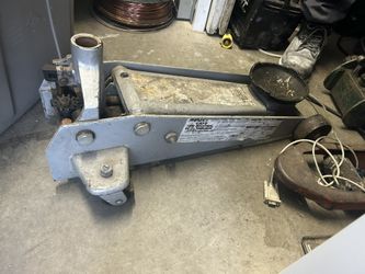 Garage Service Jacks (qty:2)
