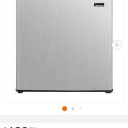 MAGIC CHEF Mini Fridge in stainless Steel / Mini- refrigerador 1.7 ft