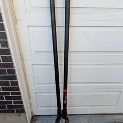 Razorback 48 in. Steel Handle Post Hole Digger