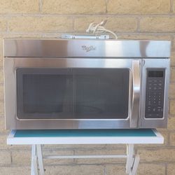 VERY NICE OVER THE RANGE MICROWAVE OVEN * 1.7 cu ft 1000 WATT COOK FOOD HOME KITCHEN APPLIANCE OTR 