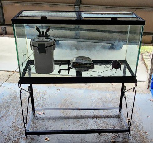 90 GALLON AQUARIUM