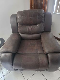 Sofas y mesa de sala $100