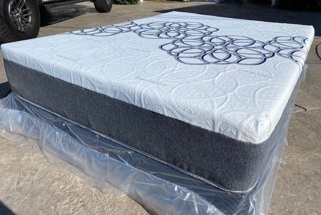 Full Bamboo Cool Gel Memory Foam!!