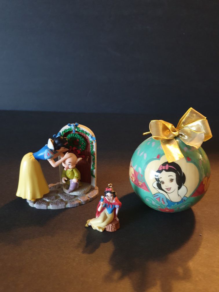 Disney Snow White Christmas ornament bundle