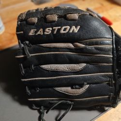 Easton Baseball Glove Black APS125