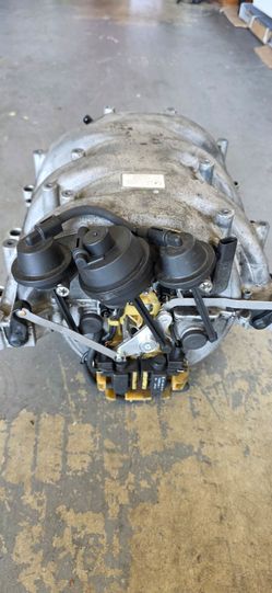 Intake manifold 2008 c300