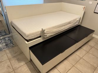 European Twin Bed w/Drawers and Mattress