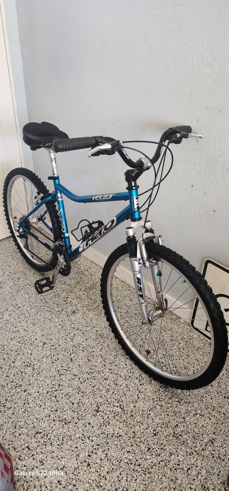 HARO 1999 VECTOR V1 HARDTAIL BIKE(26) for Sale in Santee, CA OfferUp