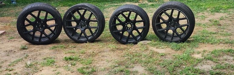 LLANTAS // TIRES 20”