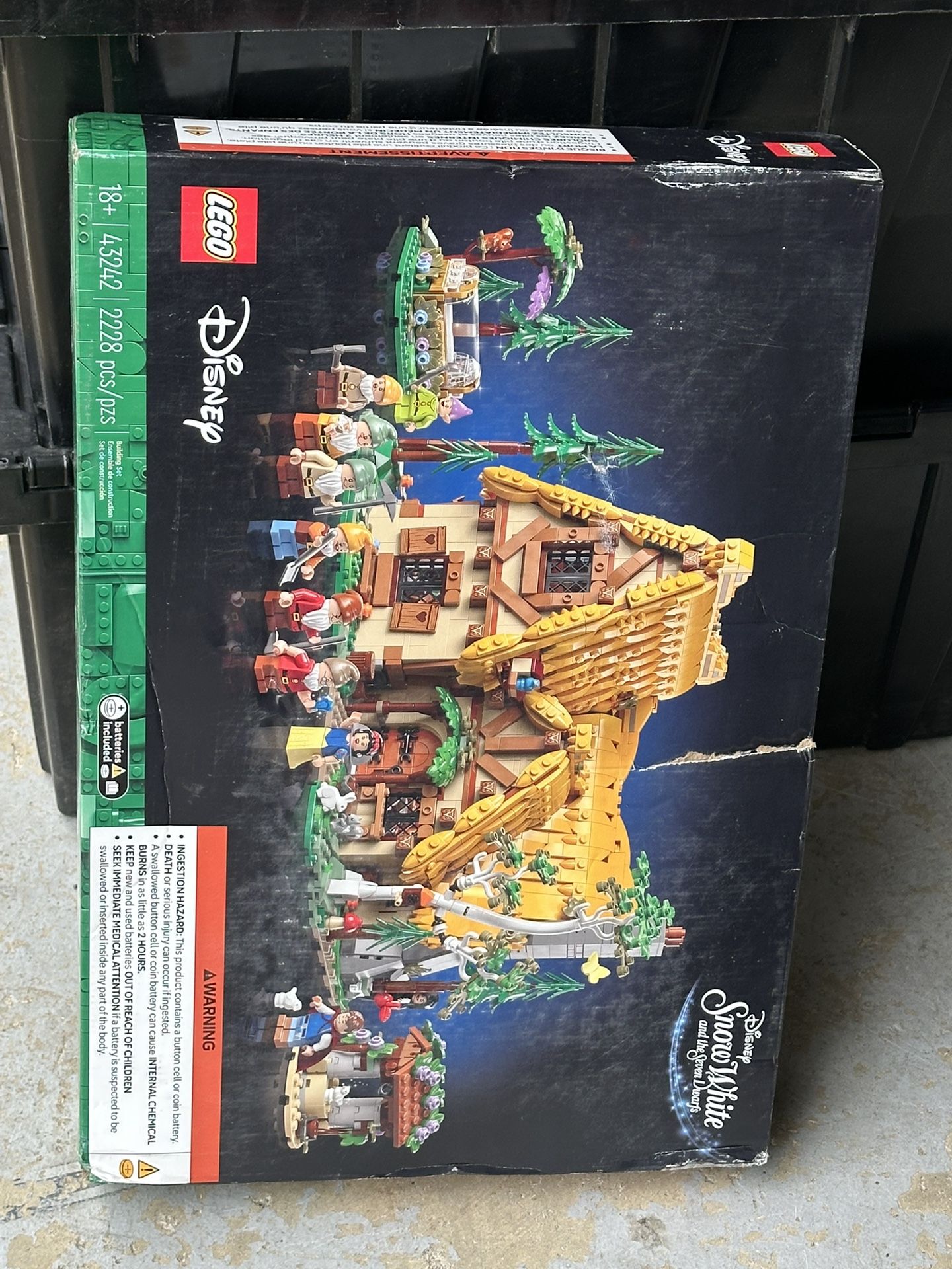 Disney Snow White and the Seven Dwarfs’ Cottage