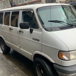 1994 Dodge Ram Wagon