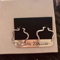 Dangle Earrings 