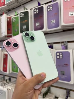 iPhone 15 128GB UNLOCKED  