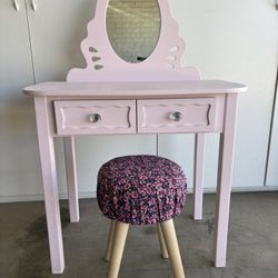 Girls Vanity With Stool 