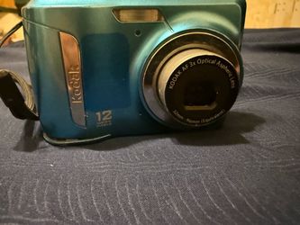 Kodak EasyShare C143 Blue Camera tested batterydoor not closing see description