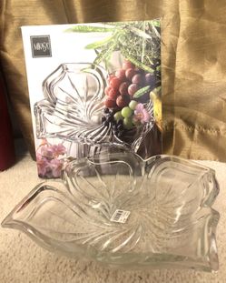 Mikasa Dining “Flores” 13” Crystal Platter