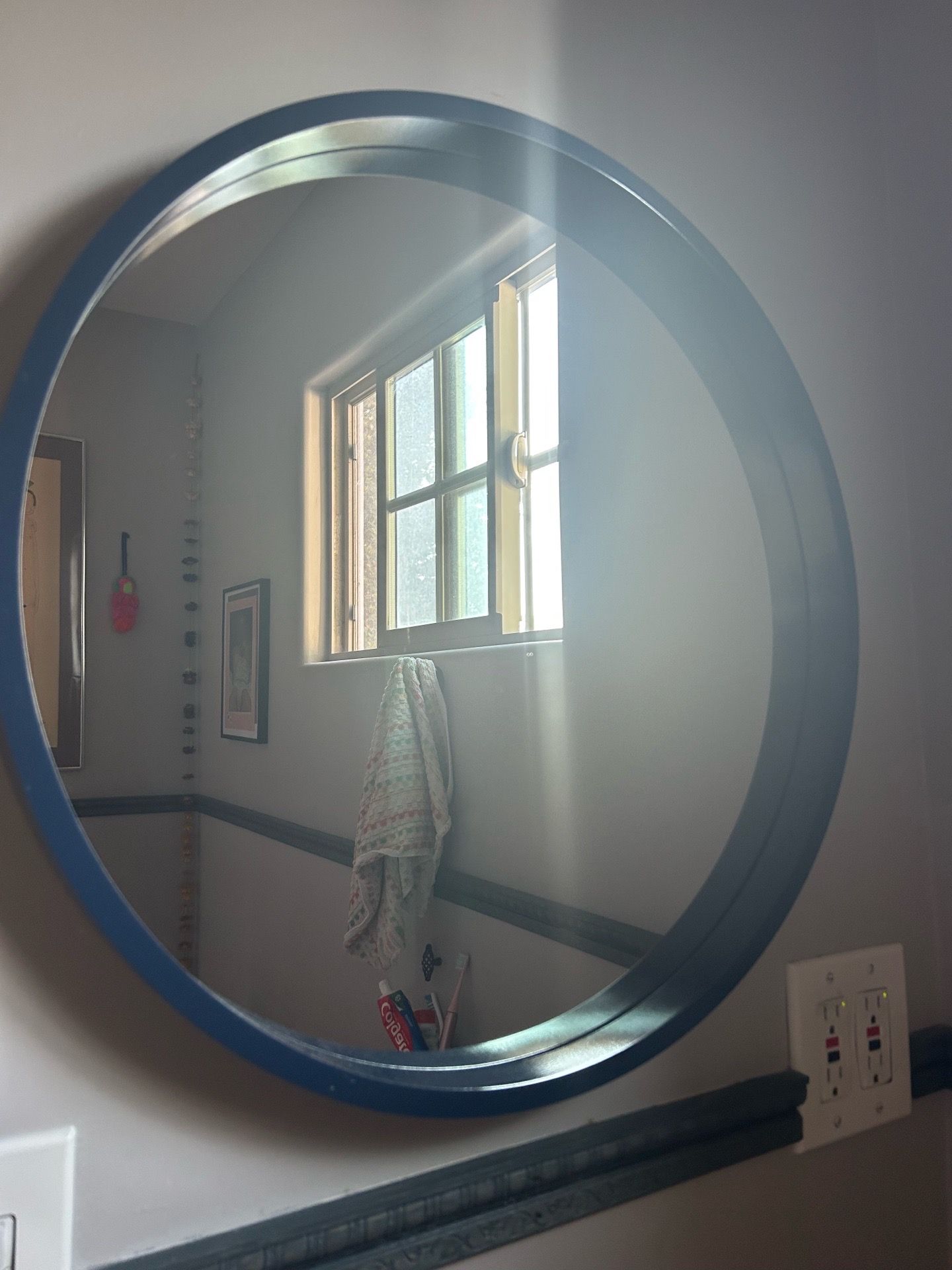 Round Mirror