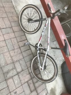 GT BMX Mach 1 Expert