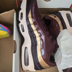 Nike Air Max limited edition color