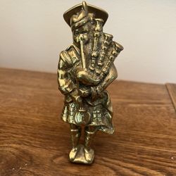Brass Scottish bagpiper Door Knocker 