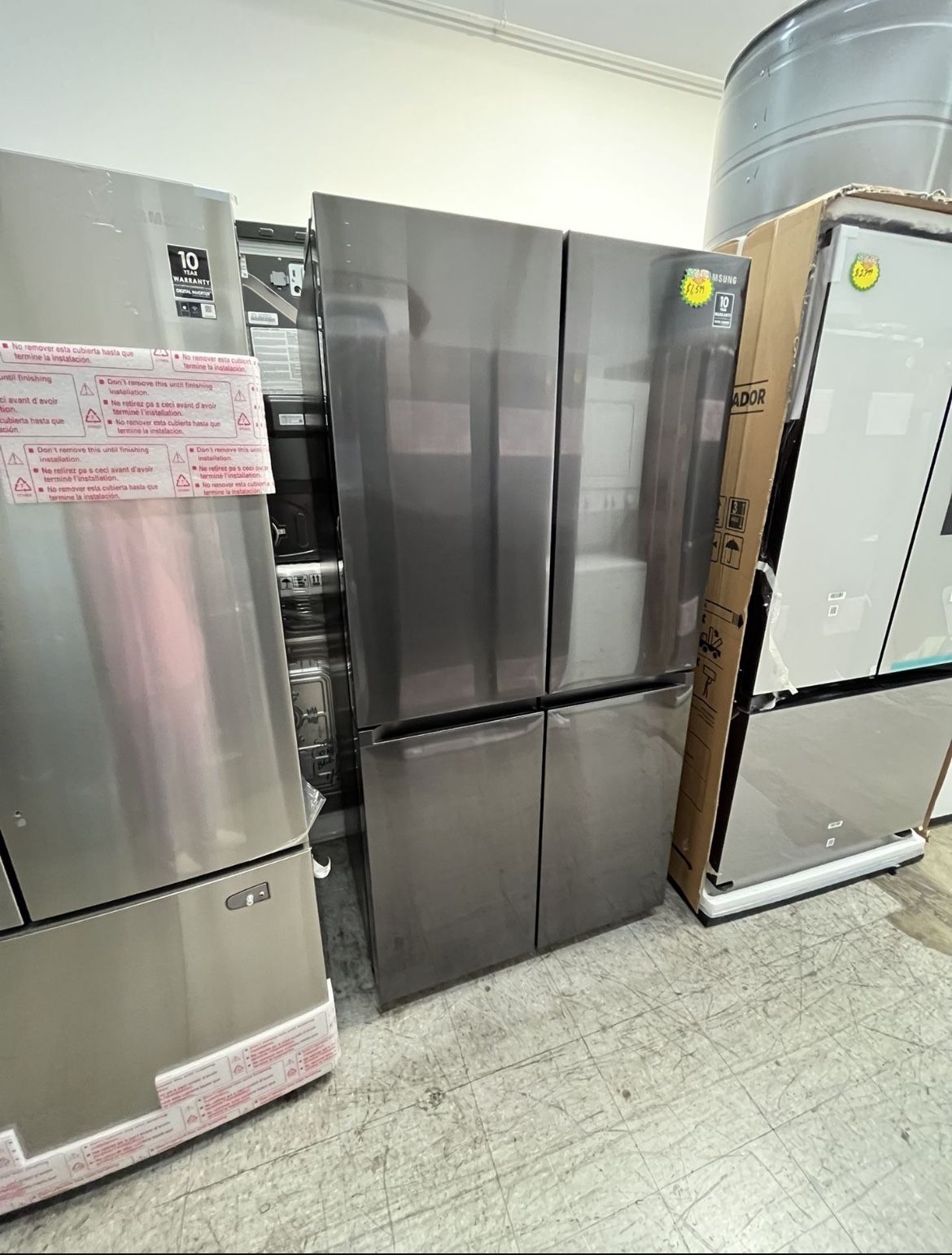 SAMSUNG COUNTER DEPTH REFRIGERATOR