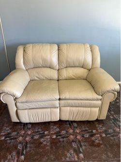 Recliner couch