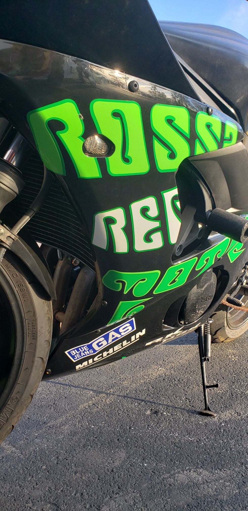 06 Yamaha R6 Motorcycle