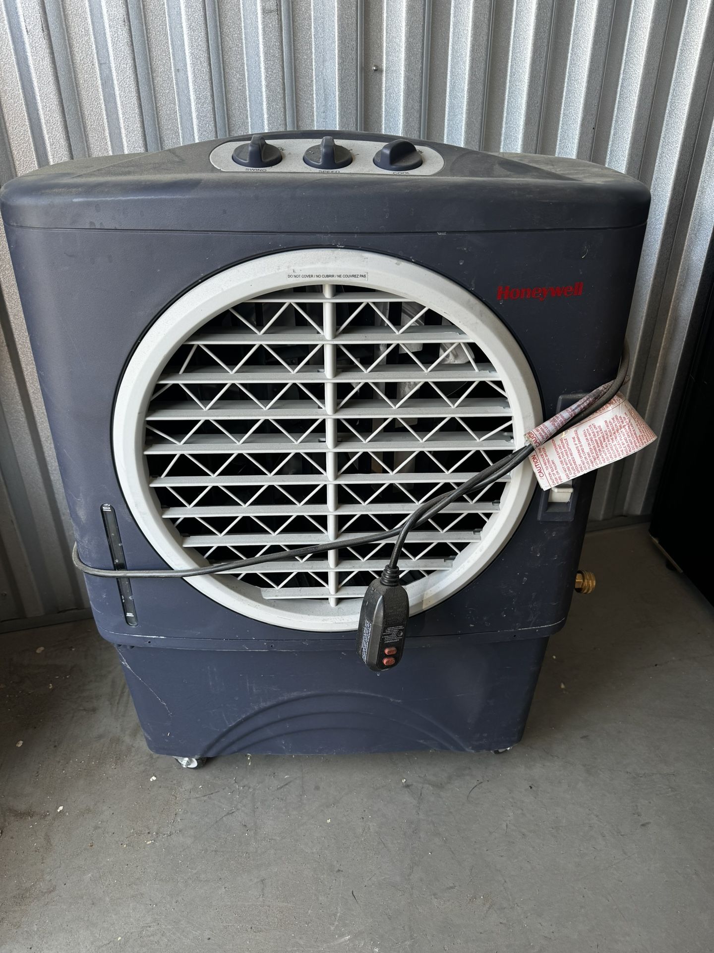 Honeywell CO48PM 1062 CFM Indoor-Outdoor Portable Evaporative Air Cooler