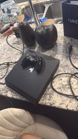 PS4 Pro 1TB - Black