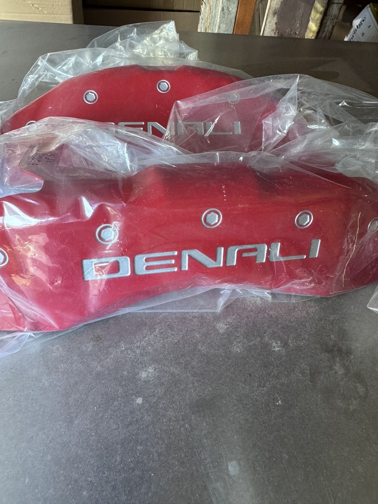 19 Gmc  1500 brake caliper cover 