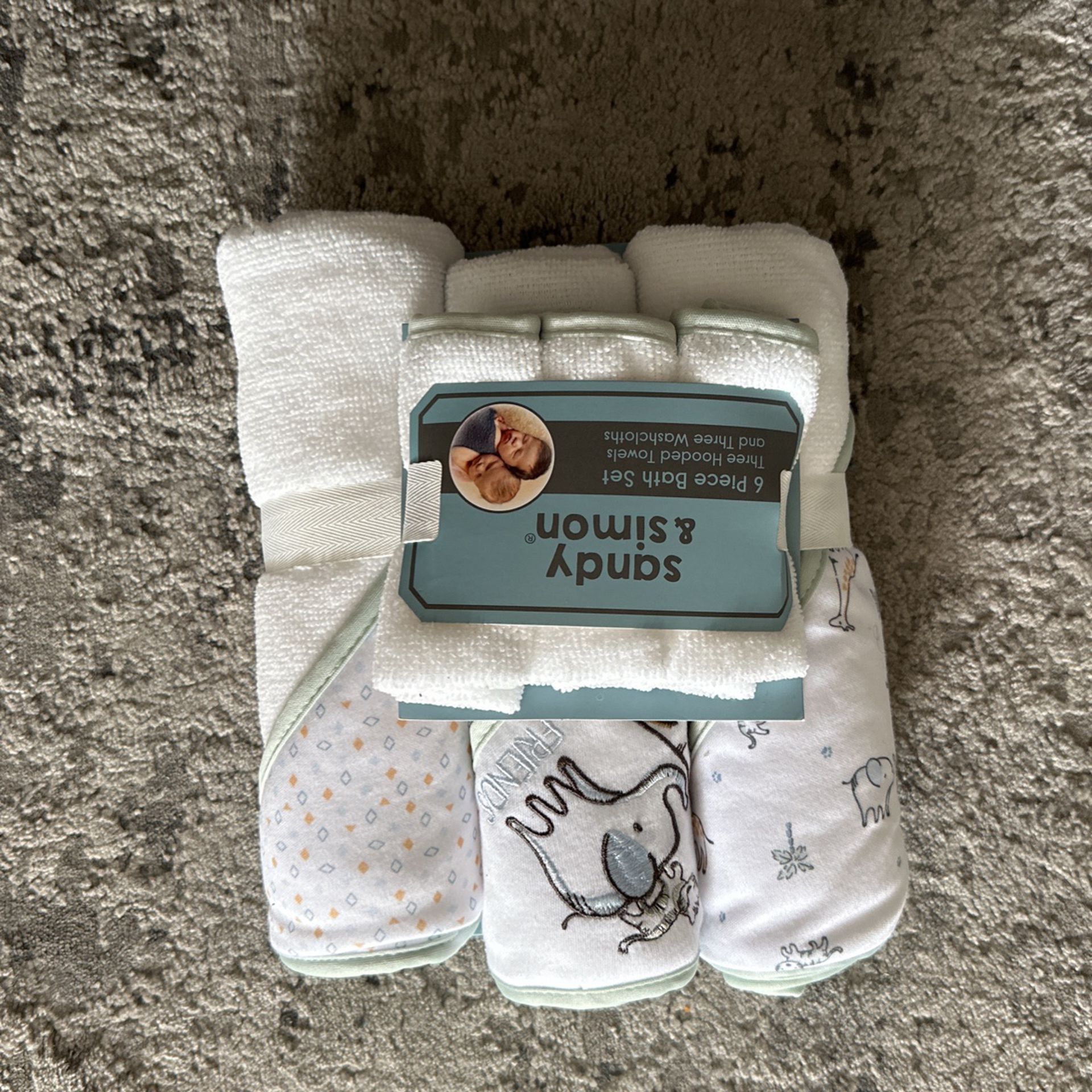 BRAND NEW BABY BATH TOWEL SET