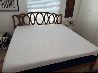 King Mattress; delivery possible