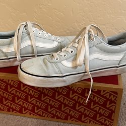 Vans tie shoe light blue and white canvas