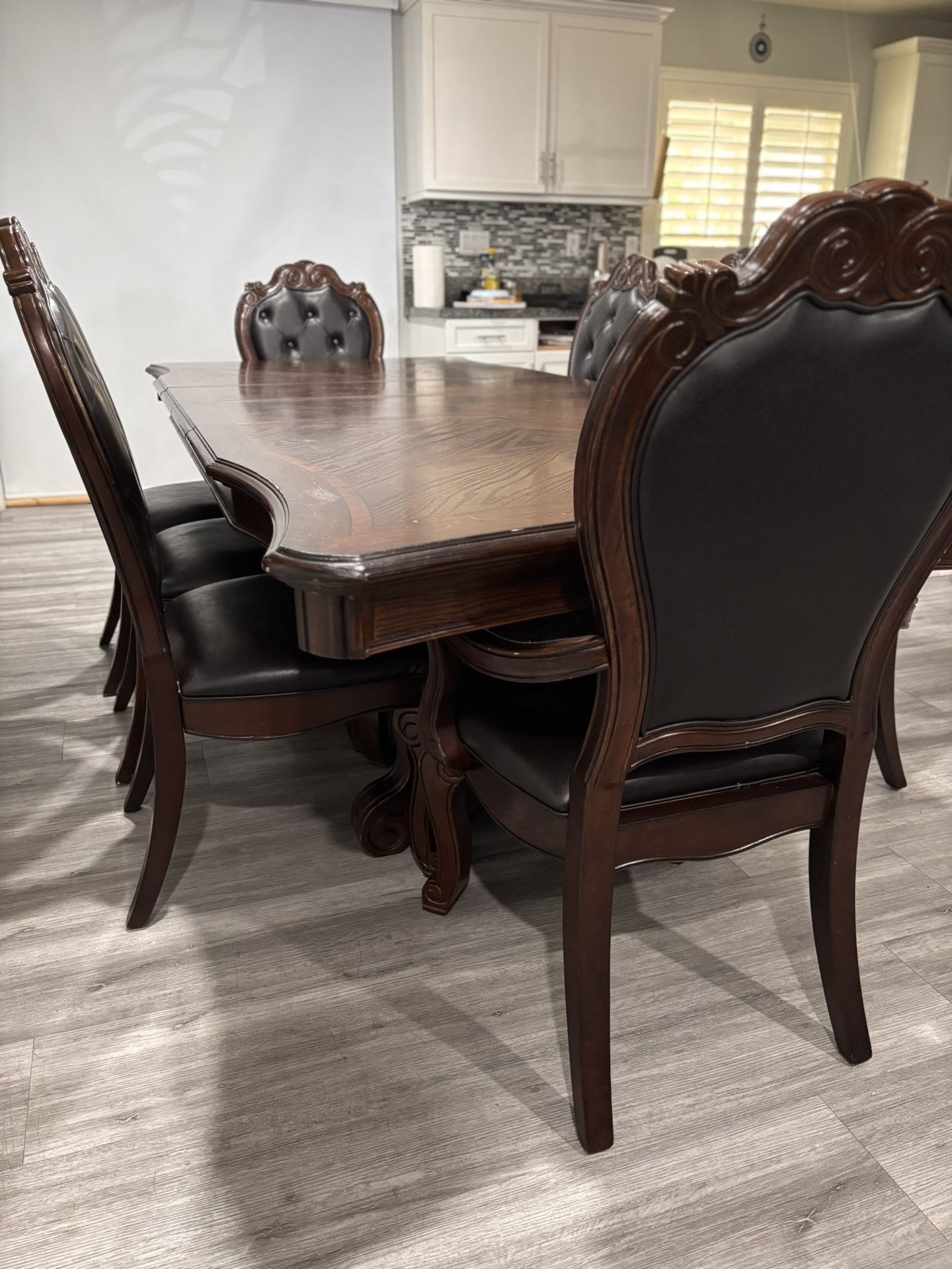 Dinning Table