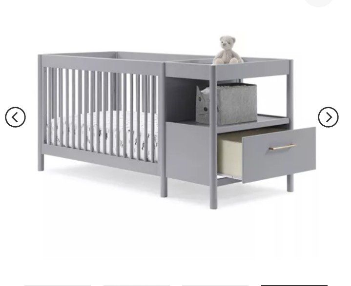 Delta Children Zoe 5 in 1 Convertab Crib And Changing Table