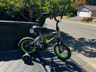 Child Kid Children Bike 12” Wheels With Training Wheels Bicycle Tricycle Trike in Good Condition