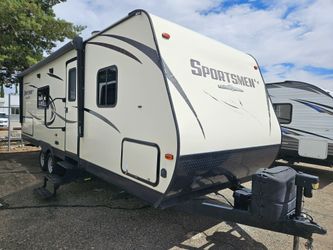 2018  KZRV 261BHLE
