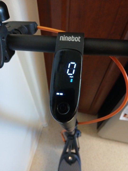 Ninebot F30 Scooter