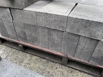 Chateau Moderno Wall Block 