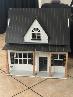 Doll house