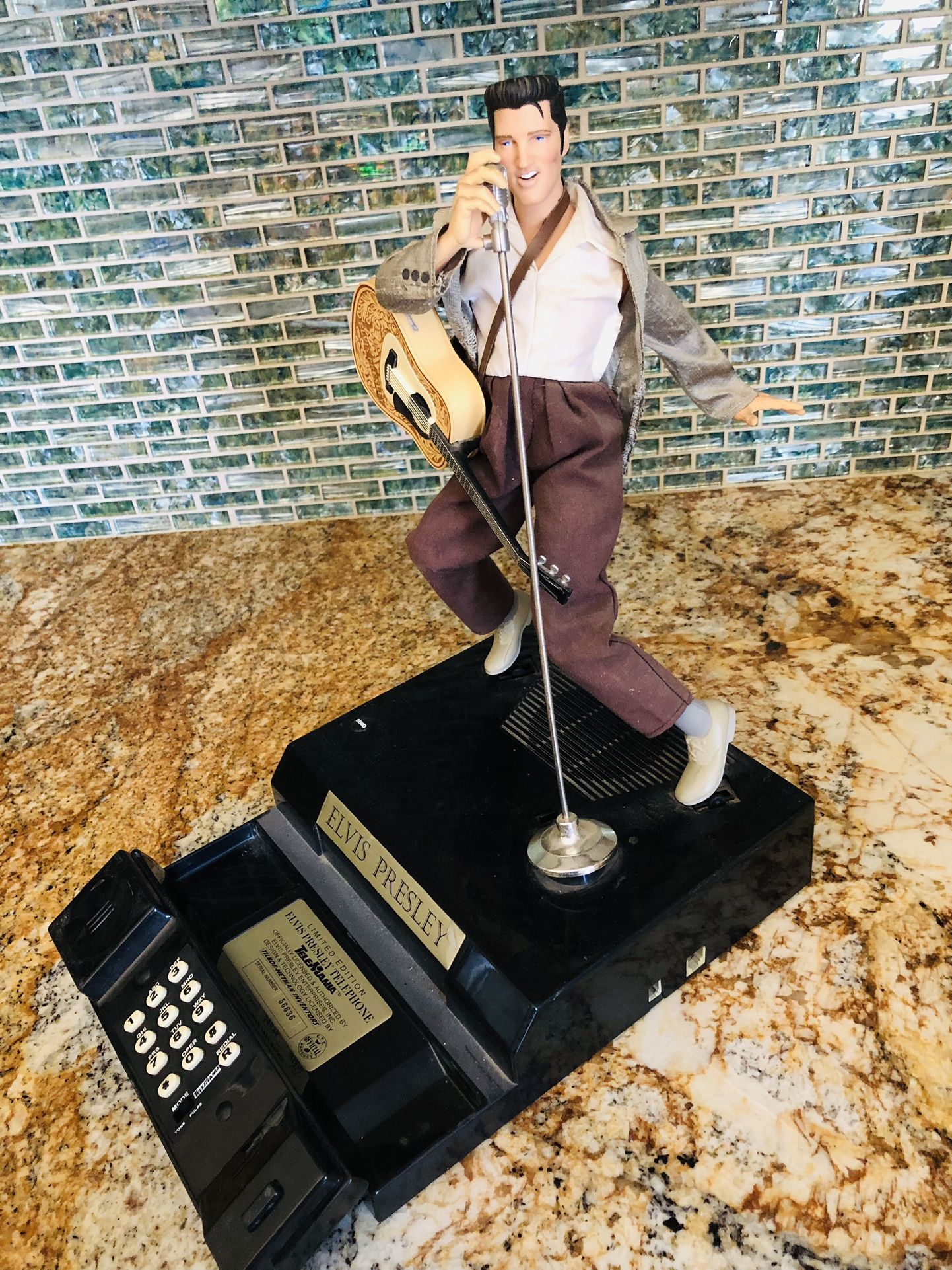 1996 Telemania Elvis Presley store Telephone