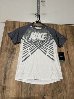 Nike T Shirt 